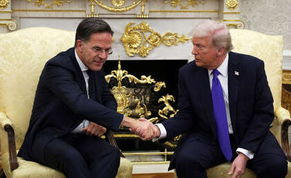 Insultos y amenazas: Politico revela lo que pasó en la 'desatrosa' reunión entre Rutte y Trump