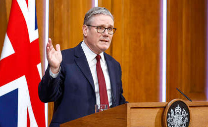 Starmer confiesa: Líderes mundiales debaten el apoyo a Ucrania en WhatsApp
