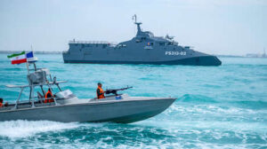El portavoz del Cuartel General Central de Khatam al-Anbiya, Ebrahim Zolfaghari, declaró que ningún puerto en el golfo Pérsico y el mar de Omán estará a salvo si los de su país se ven amenazados. "Las Fuerzas Armadas de la República Islámica de Irán declaran con claridad y determinación que la seguridad de los puertos en el golfo Pérsico y el mar de Omán es para todos o para nadie", aseveró el vocero.