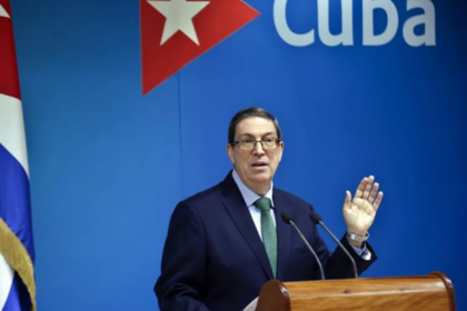 Canciller de Cuba insiste en que la isla no aceptará paz mediante la fuerza imperialista de EE. UU.