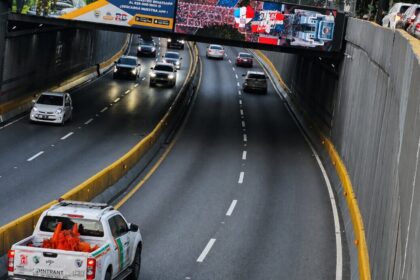 Cerrarán paso a desnivel de Tiradentes con 27 de Febrero por trabajos nocturnos este fin de semana