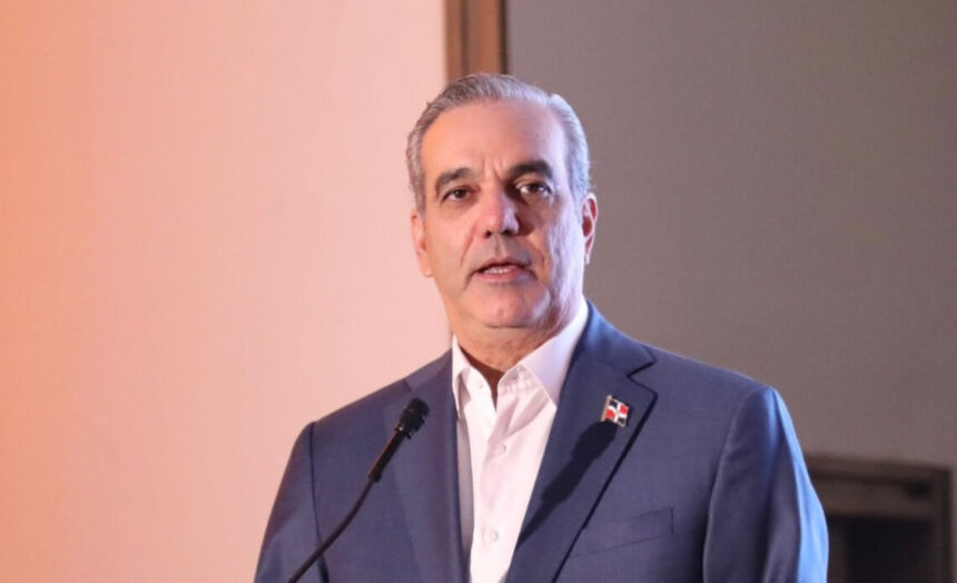Presidente Abinader envía mensaje de reflexión por Semana Santa 2026