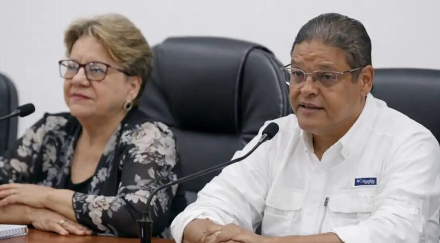 Gloria afirma lluvias siguen y se extenderán todo el fin de semana; COE mantiene alertas