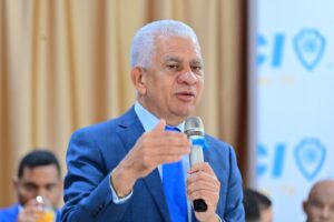 Autoridades ocupan 19 pacas de hachís en costas del municipio Miches 7 Presidente del Senado asegura minería y agricultura pueden coexistir sin problemas; se declara pro-minería