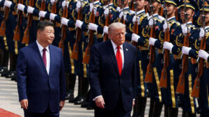 El llamado de Xi a Trump sobre las relaciones entre China y EE.UU. 8 Cumbre de gigantes: Trump se reúne con Xi