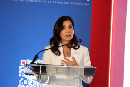 Embajadora de EE. UU. en RD asegura acuerdo migratorio respetara soberania 1140x694 1
