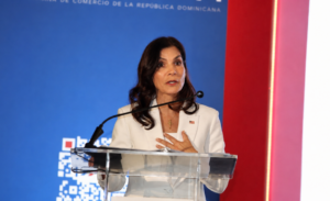 Embajadora de EE. UU. en RD asegura acuerdo migratorio respetara soberania 1140x694 2