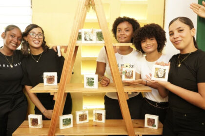 Minerd resalta participación de más de 98,000 estudiantes en ferias de emprendimiento técnico-profesional