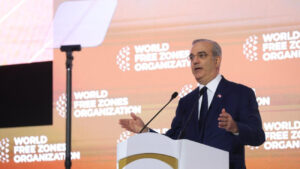 CD aprueba proyecto de alimentación y nutrición escolar en primera discusión 7 Abinader presenta a la República Dominicana como una de las mejores decisiones de inversión del hemisferio en el Congreso Mundial de Zonas Francas