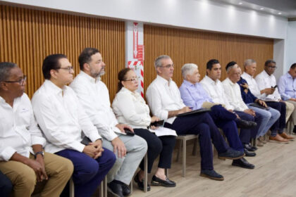 Gobierno avanza en un 85 % alcantarillado sanitario y planta de tratamiento de Licey al Medio