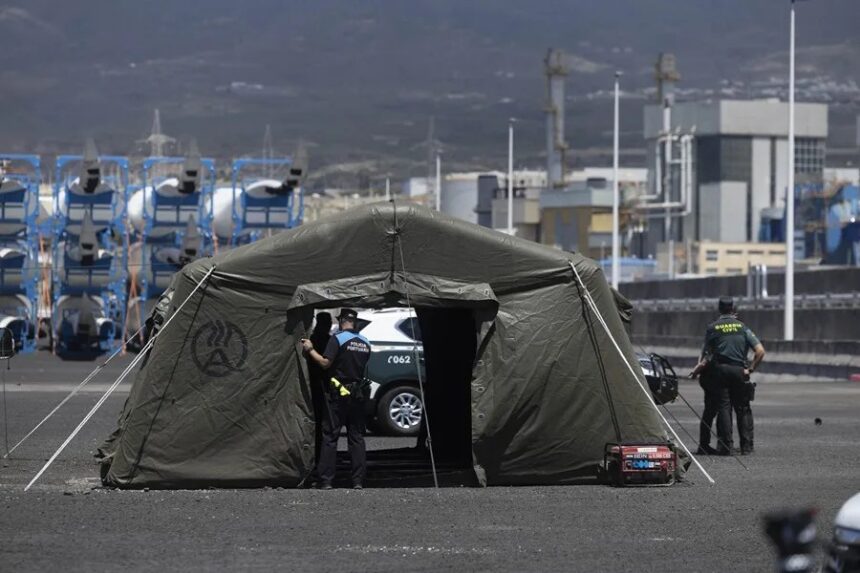 España afronta en 24 horas una compleja operación para evacuar al pasaje del crucero del hantavirus