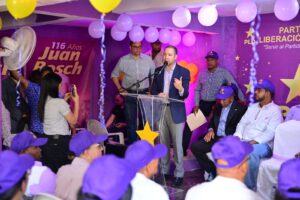 *Johnny Pujols afirma en San Cristóbal que el Gobierno intenta acallar a la oposición y “destruir el sistema de partidos”* 7 *Johnny Pujols afirma en San Cristóbal que el Gobierno intenta acallar a la oposición y “destruir el sistema de partidos”*