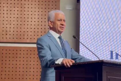 Presidente del Senado se declara “prominería responsable” y defiende esa actividad económica