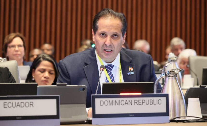 Ministro Víctor Atallah asume como presidente de la Asamblea Mundial de la Salud