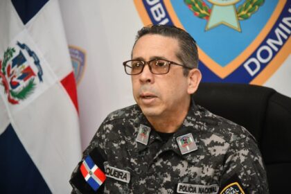 Muere sargento de la Policía durante operativo en SDO; dos presuntos delincuentes caen abatidos