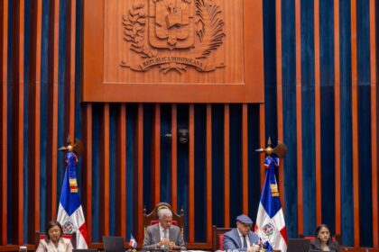 Senado aprueba ley que crea marco regulatorio para la inversión nacional y extranjera