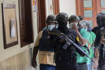 MP dicta un año de prisión preventiva a los 10 involucrados en la estafa de RD$200 millones al BHD