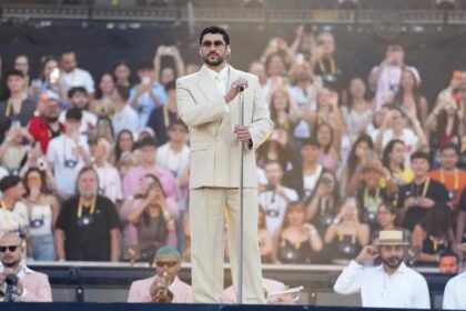 Bad Bunny desembarca en Europa con una fiesta de reguetón y salsa