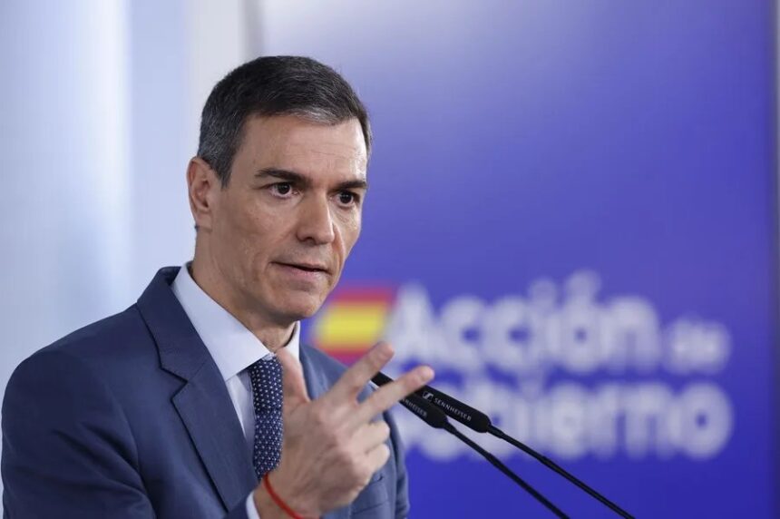 Una incidencia en su avión obliga a Sánchez a aterrizar en Turquía cuando iba a Armenia