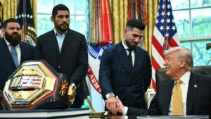 ​El precio de la sospecha: ¿Negocio en la Casa Blanca o KO legítimo?