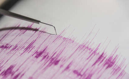 2 fortísimos terremotos sacuden simultáneamente el planeta en diferentes partes del mundo