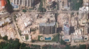 VIDEO: Nueva fuerte réplica daña severamente un puente clave y dificulta el desplazamiento en La Guaira 7 Por qué la Guaira se convirtió en la principal zona de desastre en Venezuela