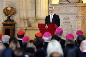 El rey recuerda ante el papa León XIV los abusos en la Iglesia y elogia su firmeza ante ellos