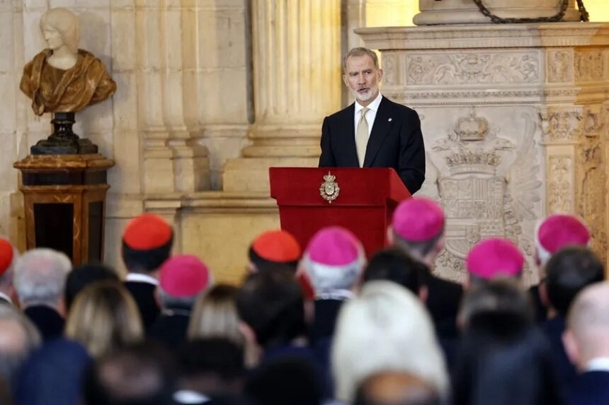 El rey recuerda ante el papa León XIV los abusos en la Iglesia y elogia su firmeza ante ellos
