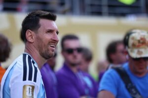 Messi felicita a España por el título, se muestra dolorido y destaca esfuerzo de Argentina 7 Messi felicita a España por el título, se muestra dolorido y destaca esfuerzo de Argentina