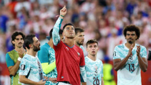 Portugal vence a Croacia sobre el final y será rival de España en el Mundial
