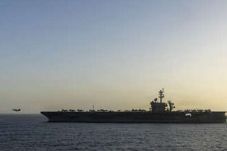 Trump explica por qué EE.UU. quiere cobrar reembolsos al paso de barcos por Ormuz