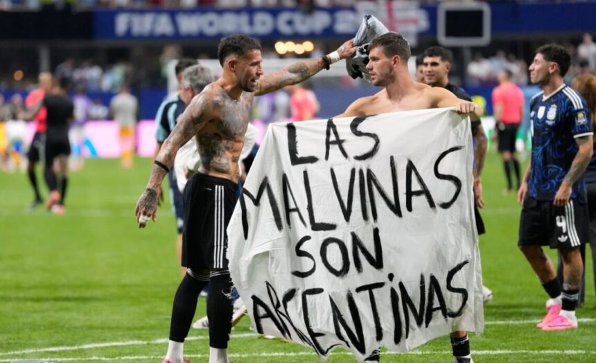 La FIFA presenta cargos contra jugadores de Argentina por pancarta de las Malvinas y pelea en el Mundial