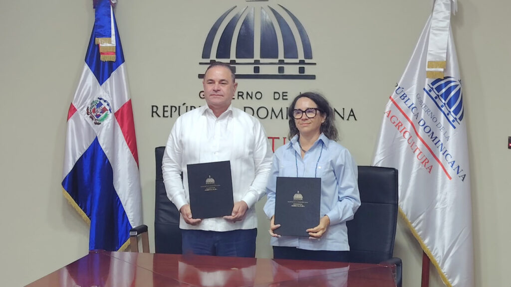 Agricultura e IICA fortalecen cooperación para impulsar la mecanización y modernización del sector agropecuario