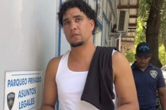 Extraditan desde España a presunto autor de doble homicidio en Santiago