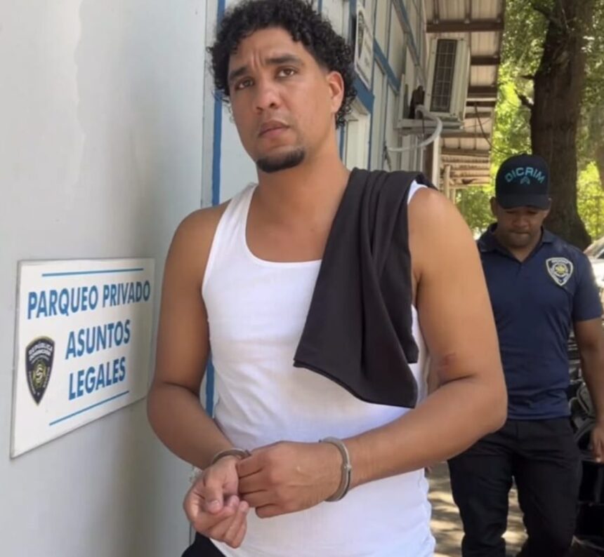 Extraditan desde España a presunto autor de doble homicidio en Santiago