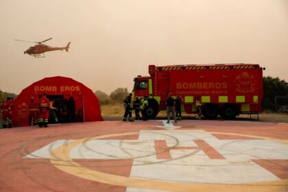 Incendios forestales: Los fuegos en Madrid y Ávila pasan a tratarse como uno solo, nuevos desalojos