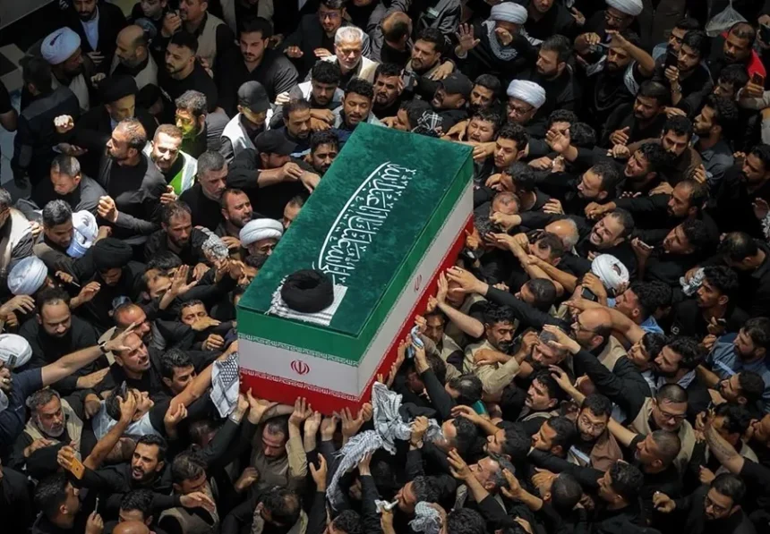 Más de cuatro millones de personas despiden a Alí Jameneí en la ciudad iraquí de Kerbala