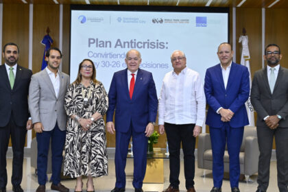 DGII presenta a empresarios de Santiago los beneficios de la Ley 30-26