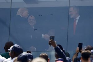 Madonna, Shakira, BTS y Justin Bieber encienden el descanso de la final del Mundial 2026 al estilo Super Bowl 10 Trump saluda a Felipe VI y Pedro Sánchez en el palco de la final