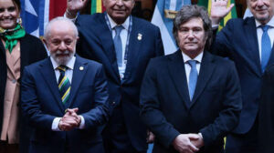 Argentina renueva multimillonario 'swap' con China 7 Sin embajadores: Argentina y Brasil protagonizan una histórica crisis diplomática