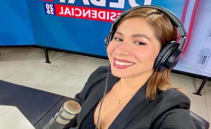 VIDEO: Periodista mantiene la calma en vivo mientras un fuerte sismo sacude Perú