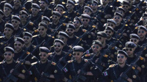 Irán pasa a la doctrina militar ofensiva