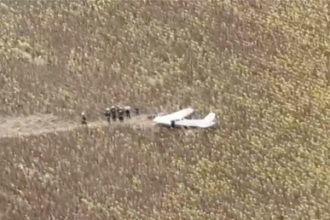 VIDEO: Joven roba una avioneta y pone rumbo a una central nuclear en Europa