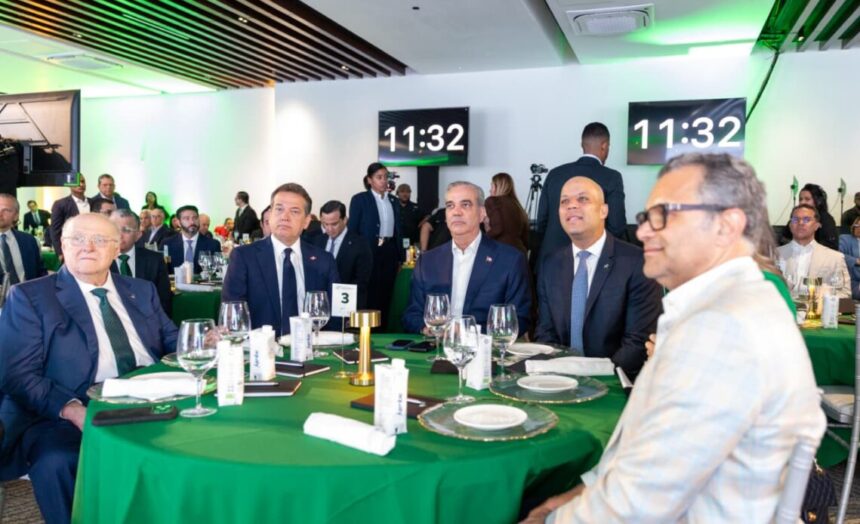 Abinader prioriza acuerdo arancelario con EE. UU. y garantiza incentivos a zonas francas