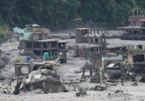 Fuera de Serie : Riada en Nepal: Casi 700 muertos y labores de rescate contrarreloj