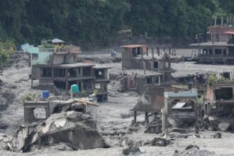 Fuera de Serie : Riada en Nepal: Casi 700 muertos y labores de rescate contrarreloj