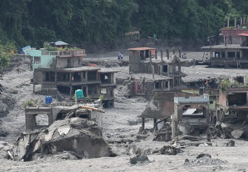 Fuera de Serie : Riada en Nepal: Casi 700 muertos y labores de rescate contrarreloj