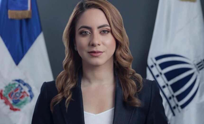 Escogen a Gloria Reyes en la secretaría de organización del PRM
