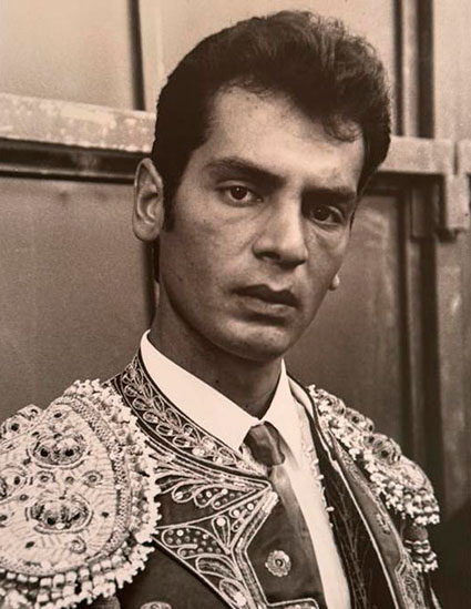Fuera de Serie : El cumpleaños más trágico: muere un reconocido torero repentinamente (FOTOS)