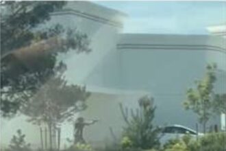 Tirador abre fuego en una cafetería en EE.UU.
